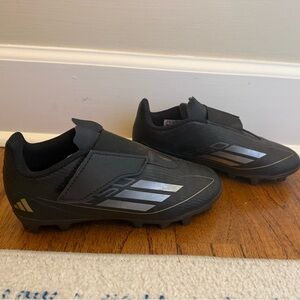 adidas F50 Club Velcro Soccer Cleats Kids Boys Size 1.5 – Very Good Condition